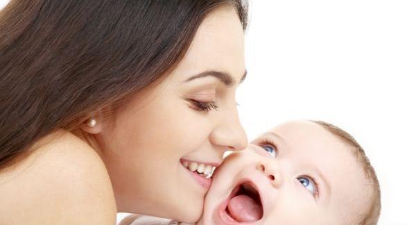 ژست عکس مامان بابا و بچه
