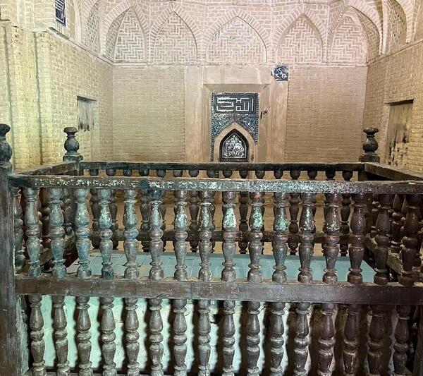 عکس آرامگاه بابا قاسم اصفهان