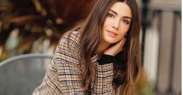 عکس بشرا در فیلم بابا