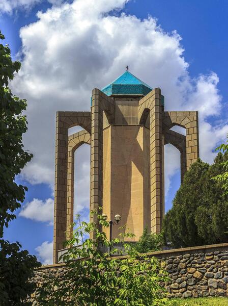عکس بابا طاهر همدان