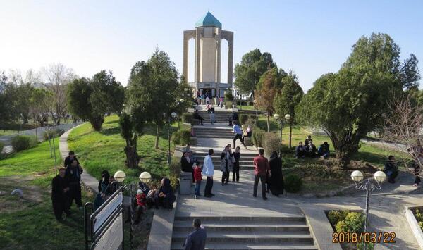 عکس بابا طاهر همدان