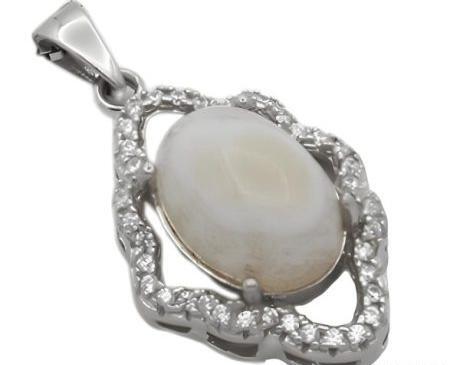 عکس گردنبند باباقوری