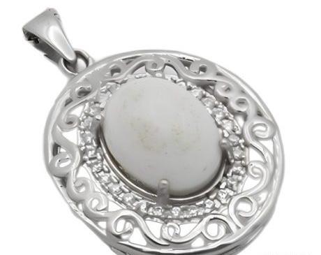 عکس گردنبند باباقوری