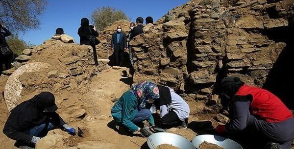 عکس بابا طاهر مشهد