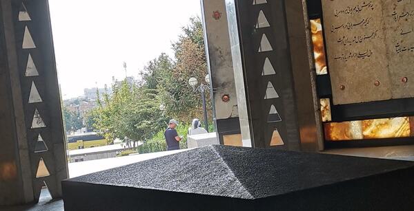 عکس میدان باباطاهر همدان