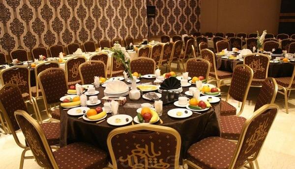 عکس میدان باباطاهر همدان