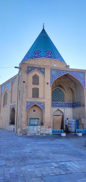 عکس بابا رکن الدین اصفهان