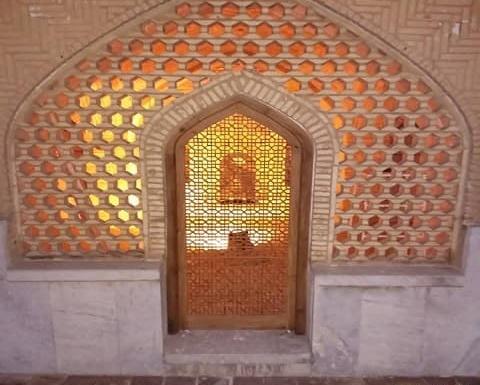 عکس بابا رکن الدین اصفهان