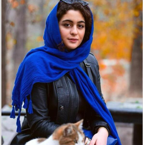 عکس فاطیما بهارمست با عمو پورنگ