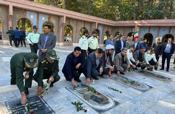 عکس قبر اسیه در خواهران و برادران