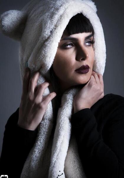عکس بازیگر آزاده مهدی زاده