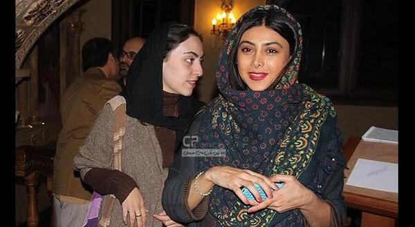 عکس آزاده صمدی با ساپورت