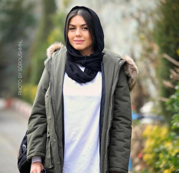عکس آزاده زارعی و پدرش
