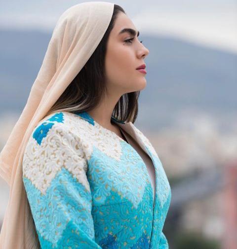 عکس آزاده زارعی و پدرش