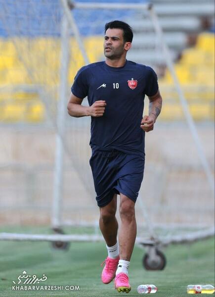 عکس عیسی آل کثیر در پرسپولیس