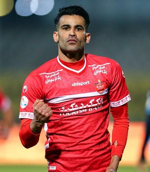 عکس عیسی آل کثیر در پرسپولیس