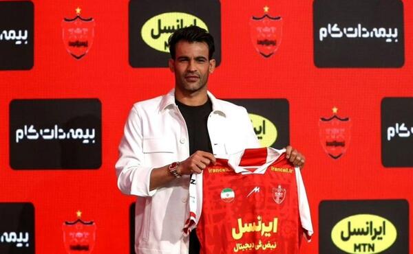 عکس عیسی آل کثیر در پرسپولیس