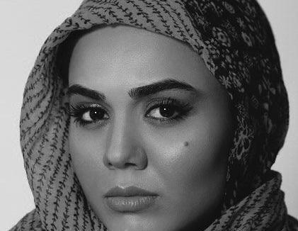 عکس های آزاده زارعی در آوای باران