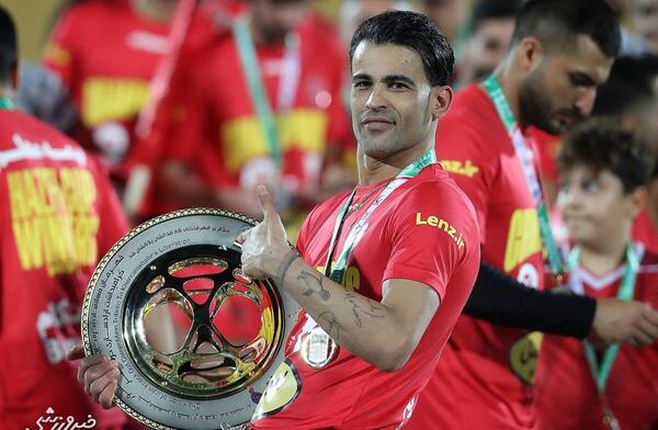 عکس های عیسی آل کثیر در پرسپولیس