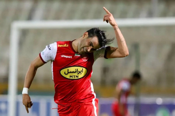 عکس های عیسی آل کثیر در پرسپولیس