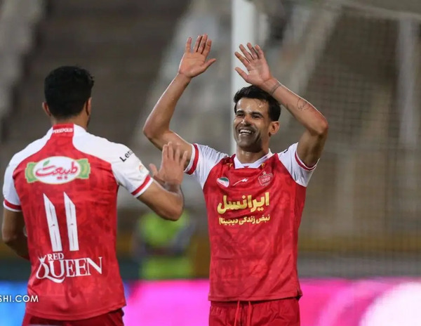 عکس عیسی آل کثیر بازیکن پرسپولیس