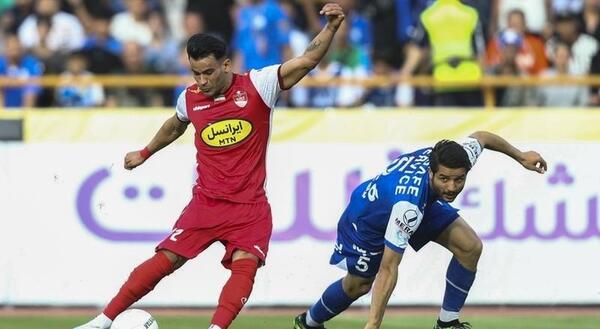 عکس عیسی آل کثیر در پرسپولیس برای پروفایل