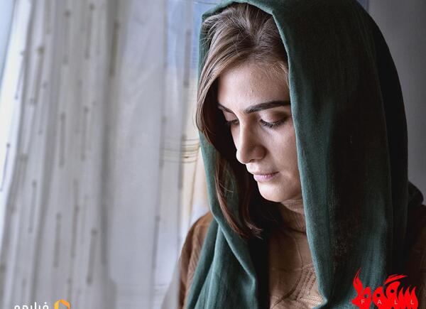 عکس های ایسان در سریال سقوط