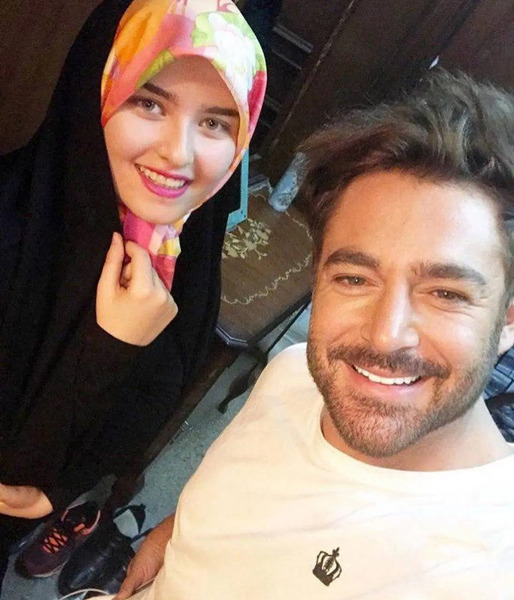 عکس رضا گلزار و همسرش ایسان