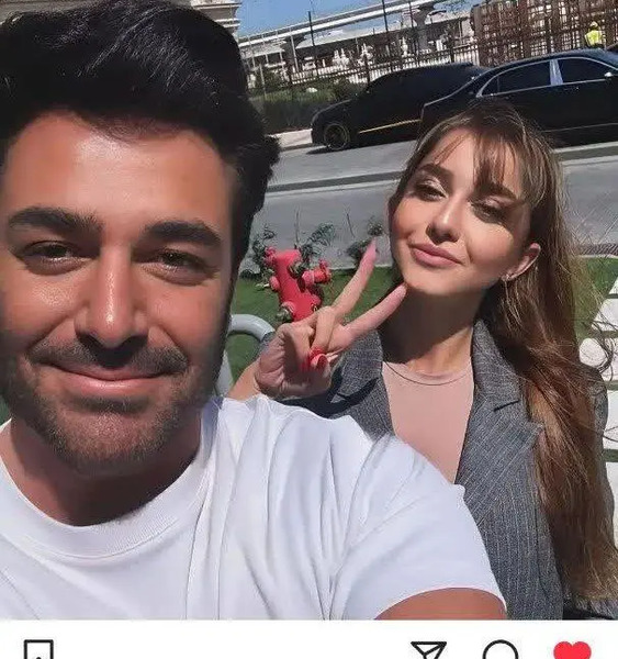 عکس از آیسان همسر گلزار
