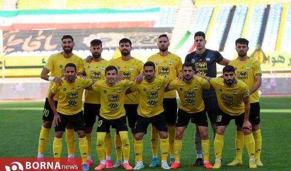 عکس آرات حسینی در سپاهان