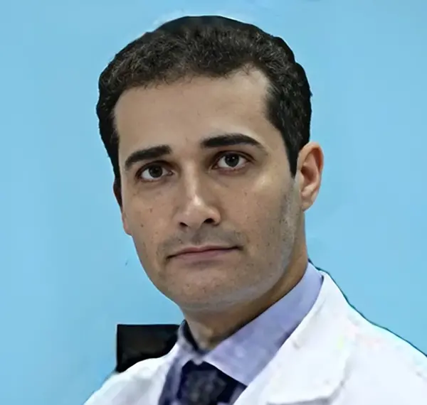 عکس دکتر احسان سعادتی