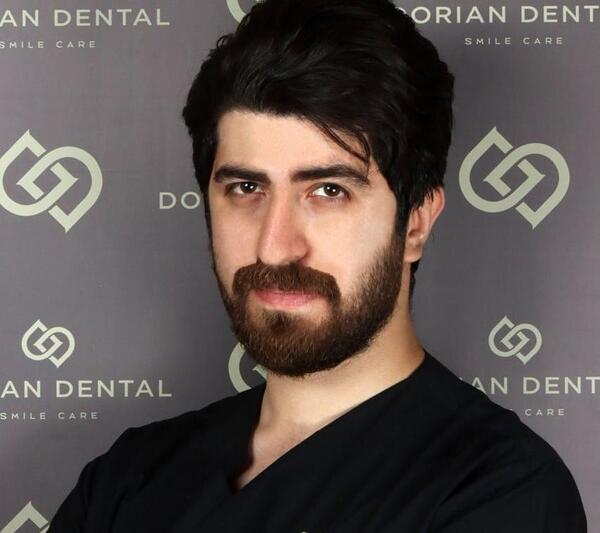 عکس دکتر احسان سعادتی