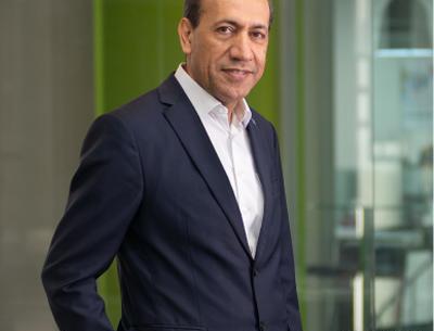 عکس دکتر احسان سعادتی