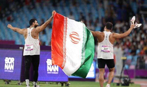عکس احسان حدادی و همسرش