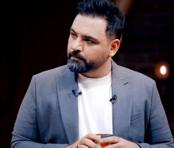عکس احسان علیخانی با زنش