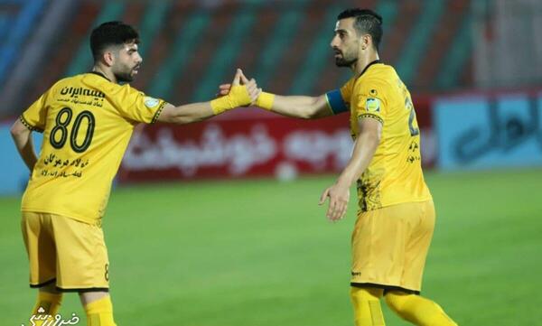 عکس احسان حاج صفی در پرسپولیس