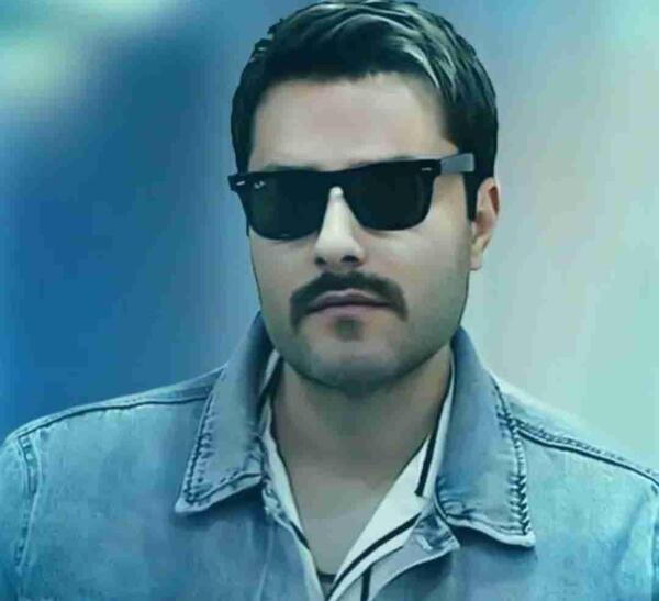 عکس مهدی احمدوند با سبیل