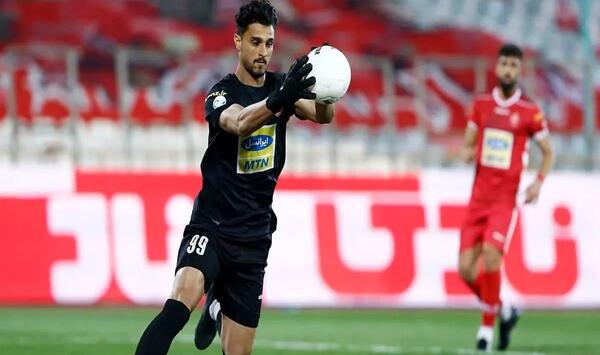 عکس احمد گوهری در پرسپولیس