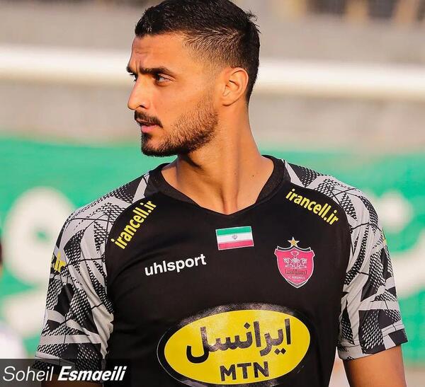 عکس احمد گوهری دروازه بان پرسپولیس