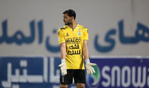 عکس احمد گوهری دروازه بان پرسپولیس