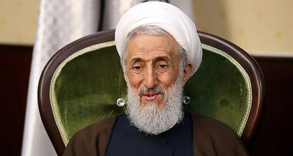 عکس احمد خاتمی در نماز جمعه