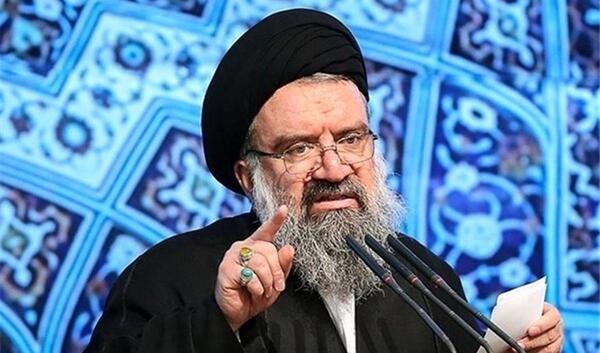 عکس احمد خاتمی در نماز جمعه