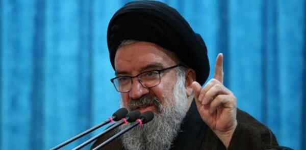 عکس احمد خاتمی در نماز جمعه