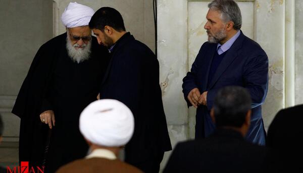 عکس احمد خاتمی در نماز جمعه