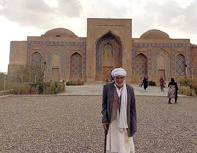 عکس مزار شیخ احمد جامی