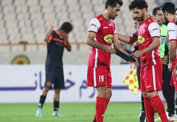 عکس امید عالیشاه در لباس پرسپولیس