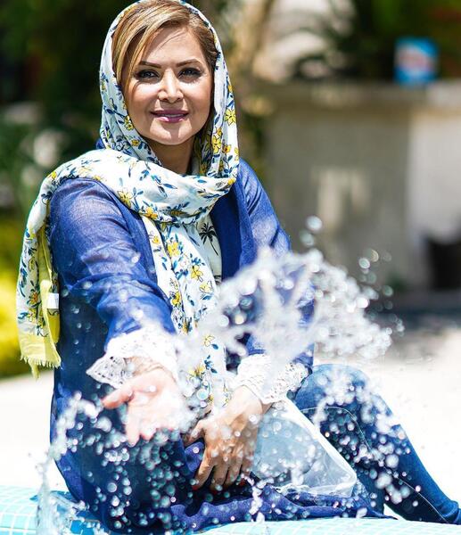 عکس کمند امیر سلیمانی در استخر