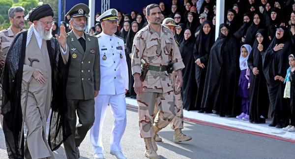 عکس جوانی امیر سیاری