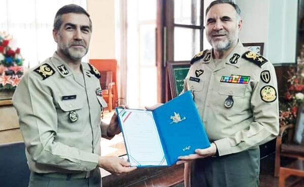 عکس جوانی امیر سیاری