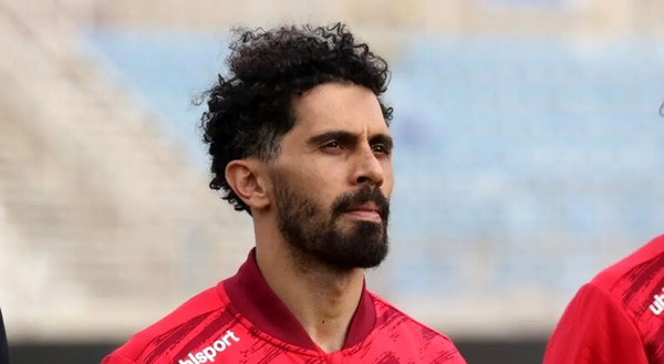 عکس امید عالیشاه با جام